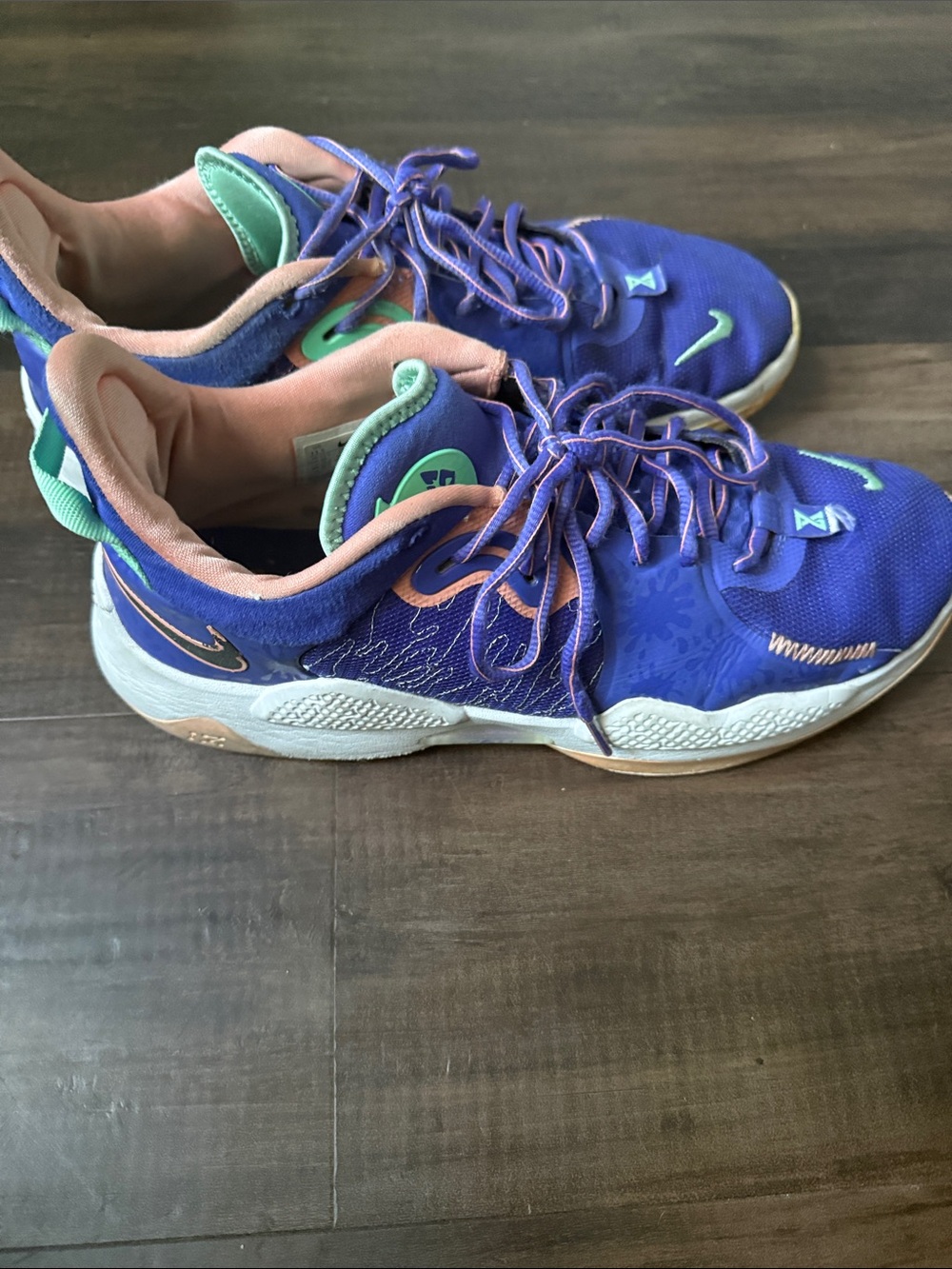 Nike Mens Purple Athletic Sneakers with Peach and Mint Accents
